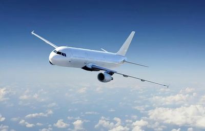 تنگه هرمز، اروپا را فلج کرد/ فقط ۶ هفته ذخیره سوخت جت باقی مانده است