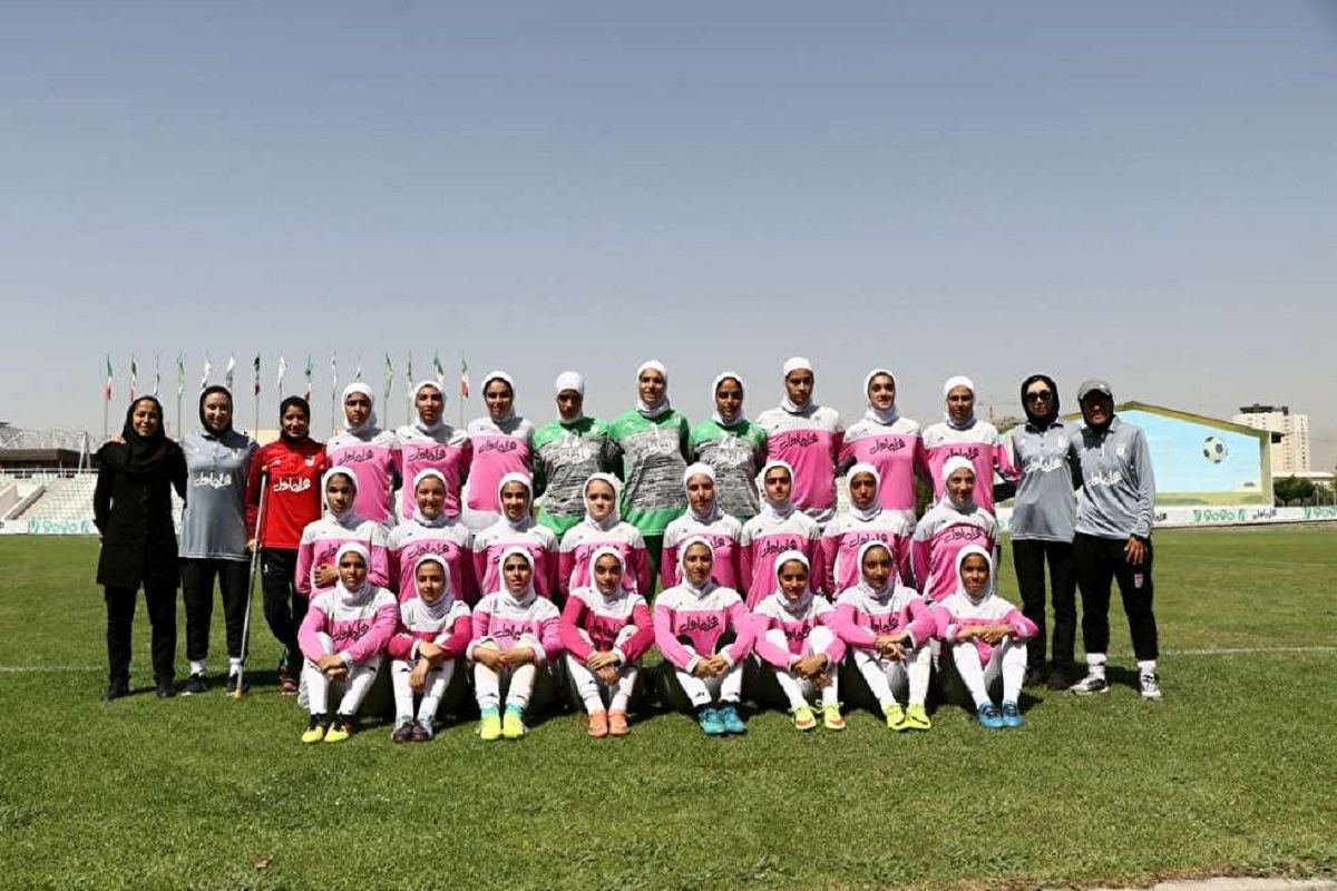 دختران فوتبالیست ایرانی جایگاه دهم آسیا را فتح کردند