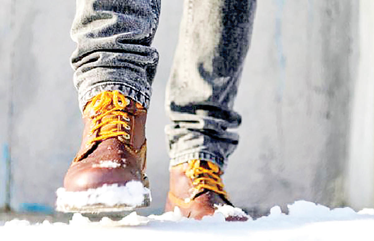 بازار بی‌‌‌رونق کفش‌‌‌های زمستانی