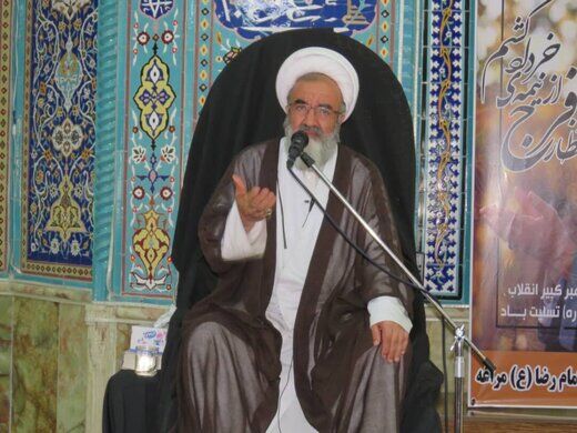 هشدار عضو مجلس خبرگان: حملات سایبری به پمپ‌بنزین‌ها زمینه‌سازی برای اغتشاش است