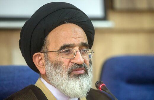 ادامه مخالفت اصولگرایان با استیضاح روحانی/سلیمی‌نمین: نمایندگان گره‌ها را با دندان باز نکنند/ استیضاح چاره حل مشکلات نیست /تقوی: اولویت‌ مهمتری هم وجود دارد