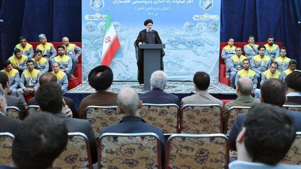 رئیسی: تحریم و تهدید را به فرصت و ثروت تبدیل می کنیم