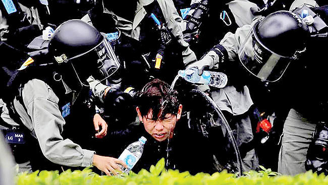 نیروهای امنیتی پکن در هنگ‌کنگ