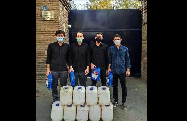 اهدای سوخت به انگلیسی‌ها توسط دانشجویان ایرانی!+عکس