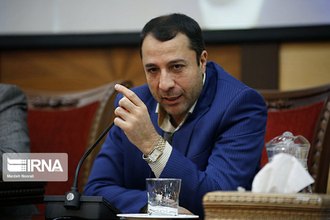 رییس‌کل بانک مرکزی تاکید کرد: کمبودی در عرضه ارز به بازار نداریم