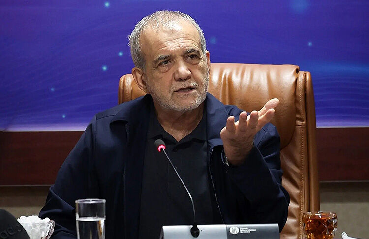 دولت پیشگام صرفه‌جویی باشد