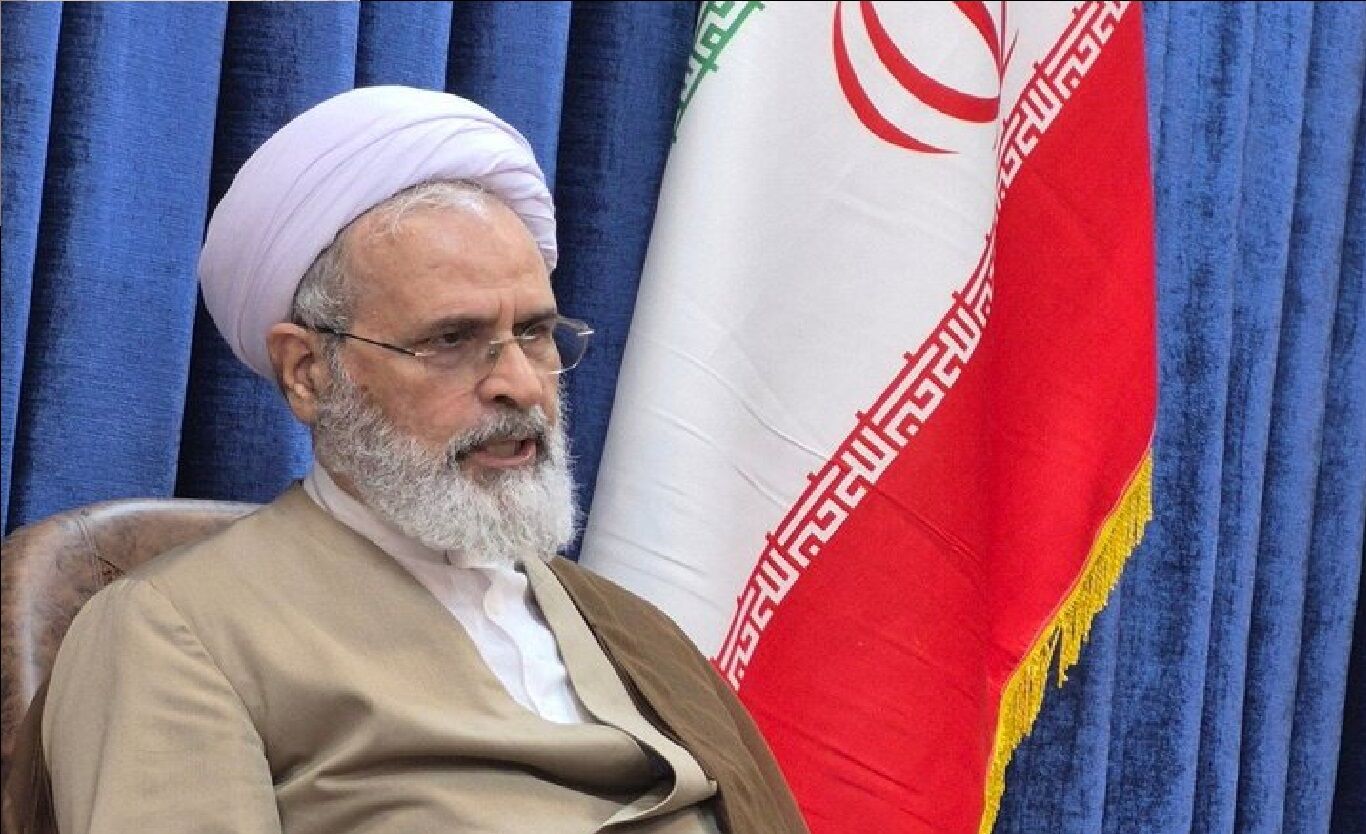 نامه آیت‌الله اعرافی به پاپ رهبر کاتولیک‌های جهان: در مقابل جنایت علیه ملت ایران موضعی اصولی و هشداردهنده اتخاذ کنید