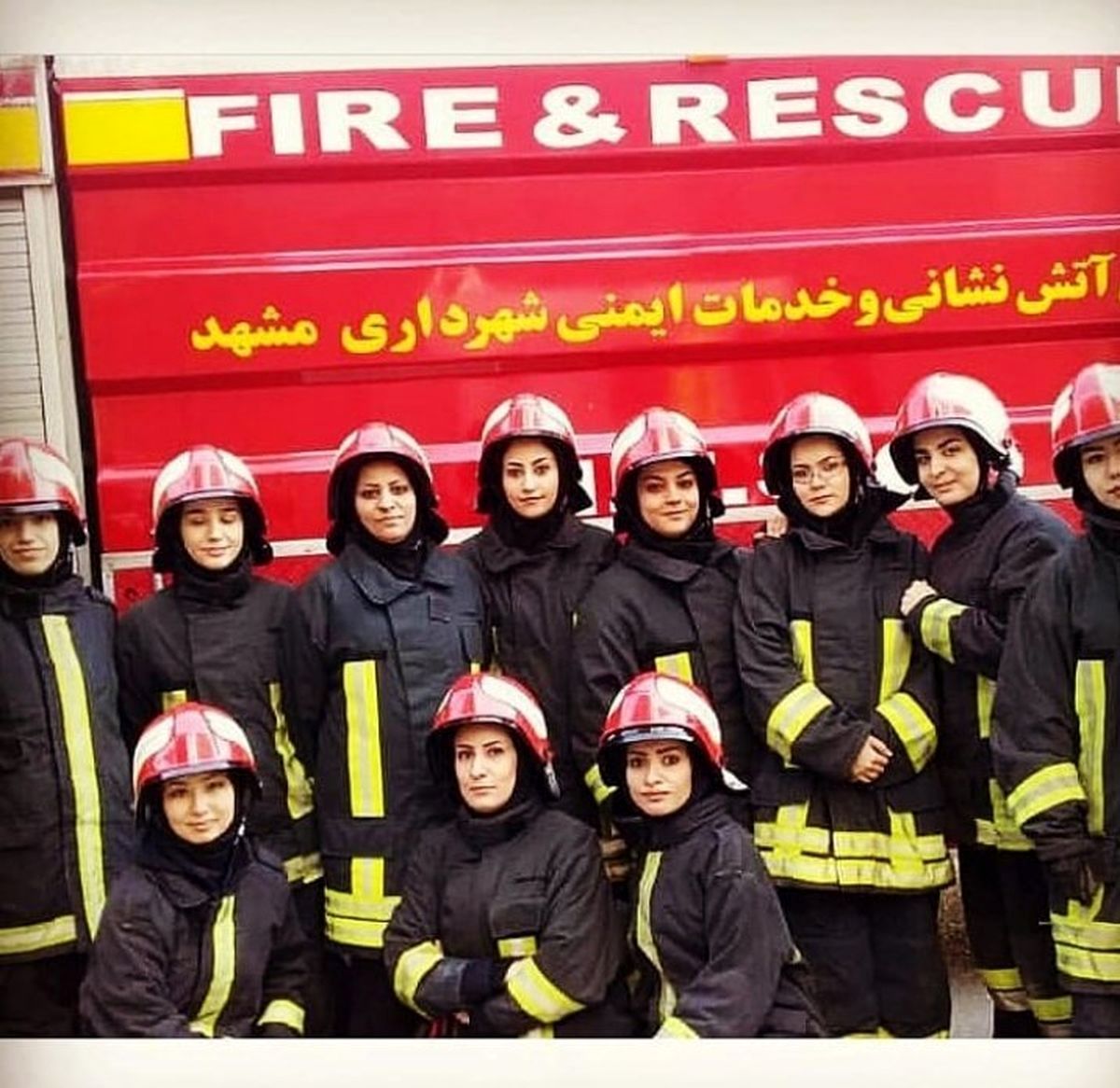 تصاویری جالب از آتش نشانان زن ایرانی 