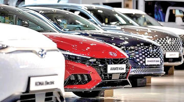 کورس قیمتی خودروها در آذر