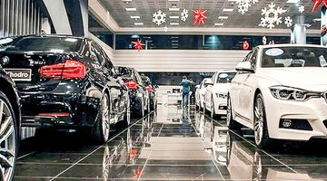 اخذ مالیات از لوکس‌سواران