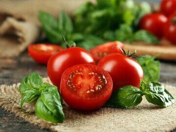 خوردن گوجه فرنگی این بلاها را سرتان می آورد!