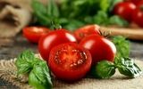 خوردن گوجه فرنگی این بلاها را سرتان می آورد!