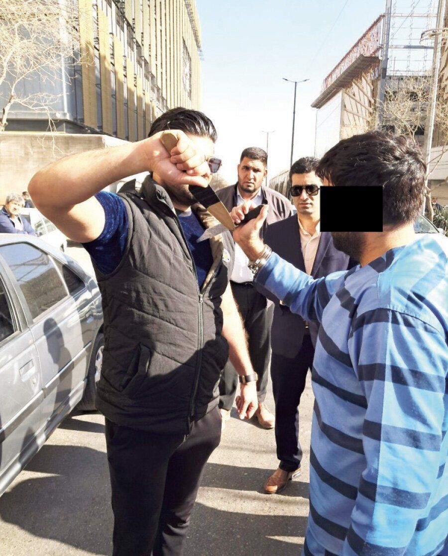 جنایت هولناک مرد جوان مقابل سالن سینما /مقتول در تاریکی سینما مزاحم همسرم شد/تصاویر