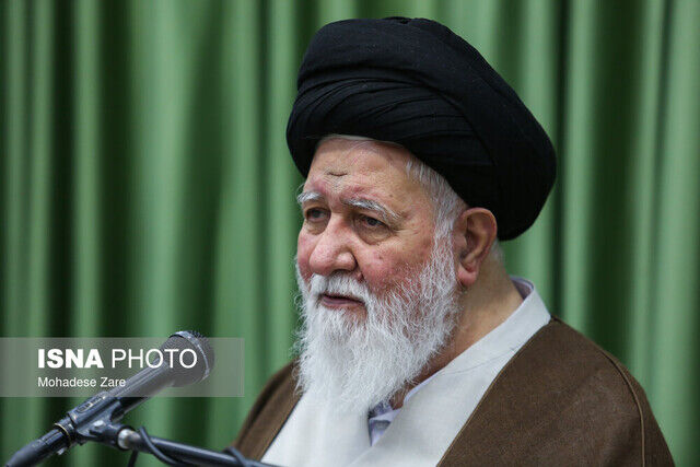 علم‌الهدی: مرجعیت شیعه کفیل جامعه در عصر غیبت است / آیت‌الله میلانی روحانیِ جامع و طاغوت‌ستیز بود