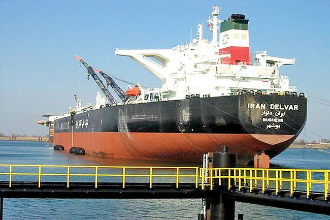 فروش نفت کمافی‌السابق ادامه دارد