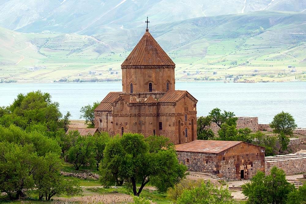 مقایسه هزینه های تور وان و تور کیش