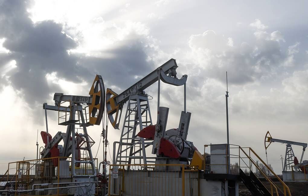 خبر بد برای روسیه؛ اتحادیه اروپا در ۹ ماه آینده نفت مسکو را به طور کامل تحریم می‌کند