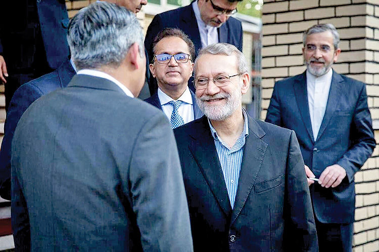 ماموریت لاریجانی در اسلام‌آباد