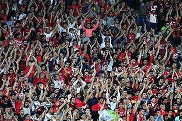 اقدام عجیب یک هوادار پرسپولیس در کنسرت راغب