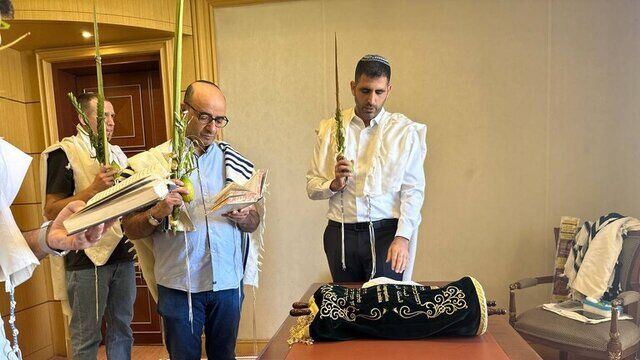 عربستان یک قدم به عادی‌سازی روابط با اسرائیل نزدیک‌تر‌ شد /  مراسم تلمودی وزیر اسرائیل در قلب ریاض