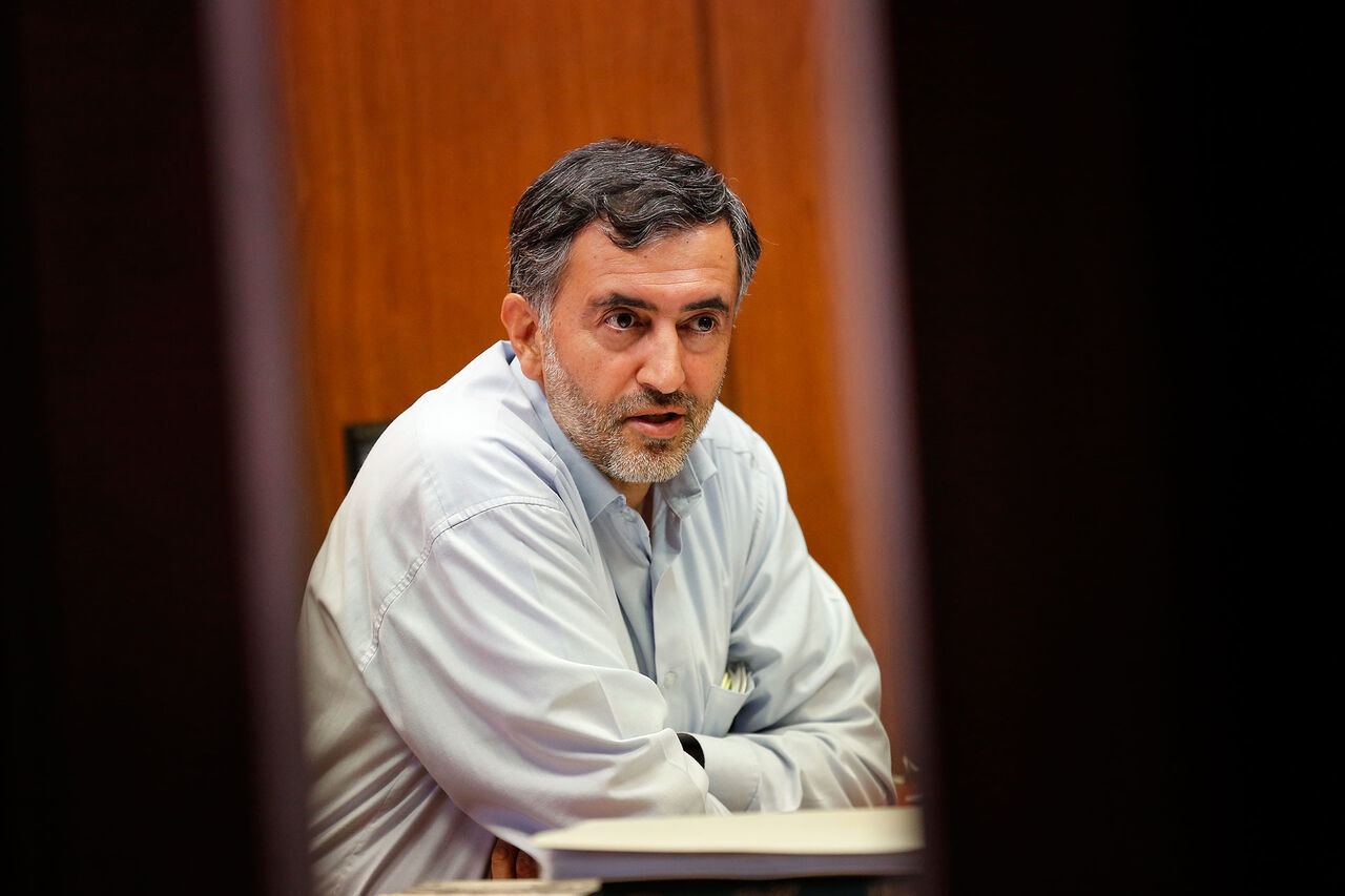 واکنش روزنامه‌نگار اصولگرا به حاشیه‌های اینترنت سفید / رانت شخصی نیست / امیدوارم فیلترینگ برای همه رفع شود