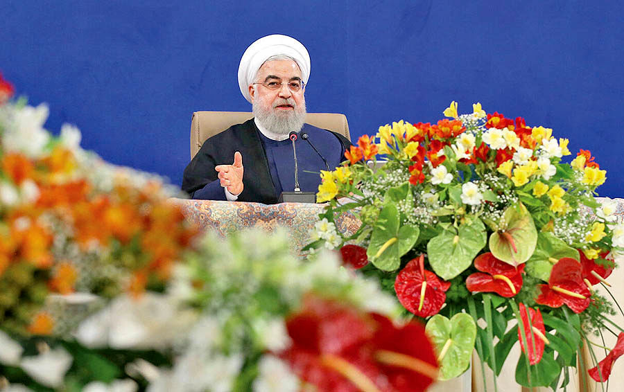 روحانی:  سیاست آمریکا «زانو بر گلو» است
