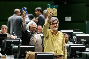 واکنش معنادار منتقد قدیمی لاریجانی به انتصابش در شعام / دستور سریع دریافت و عمل شد!