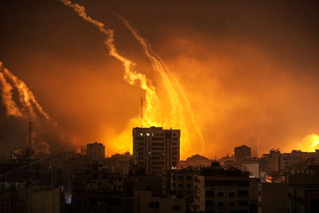 ادامه حمله هوایی سنگین به غزه/ مناطق مسکونی هدف موشکهای اسرائیل
