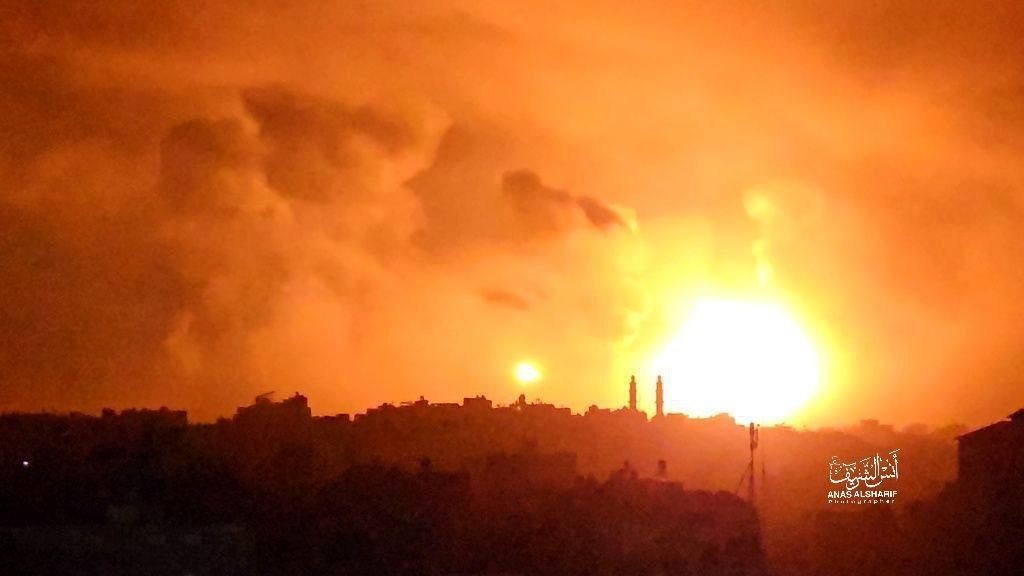آتش سوزی در ارودگاه آوارگان غزه+ فیلم 