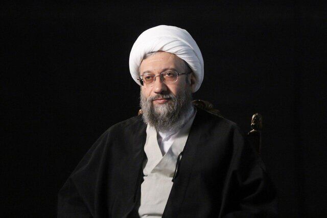 پیام تسلیت آملی لاریجانی در پی درگذشت والده قاضی عسکر