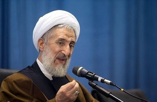 امام جمعه تهران : رئیسی به من گفت، الان جایی می‌روم که بقیه می‌توانند یقه مرا بگیرند
