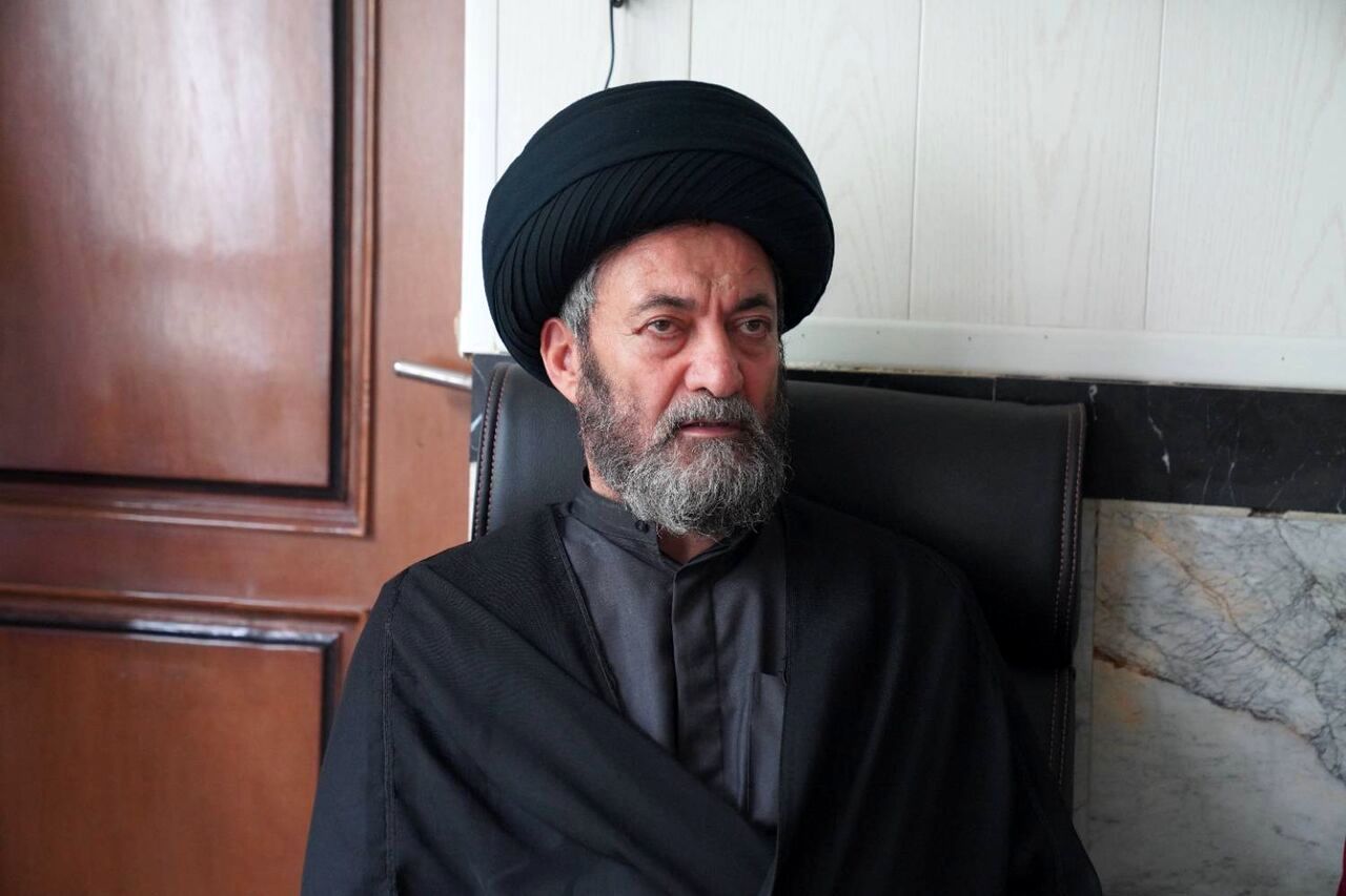 روایت امام جمعه اردبیل از نخستین روز جنگ تحمیلی اسرائیل/ صدای شعارهای حماسی مردم به آسمان برخاسته بود/ متحیر مانده بودم چطور خطبه را آغاز کنم