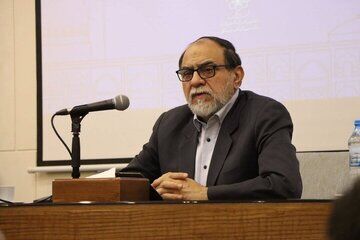 رحیم پور ازغدی: اگر تلاش نکنیم رهبرانشان را در آمریکا بزنیم، ترورها ادامه پیدا خواهد کرد