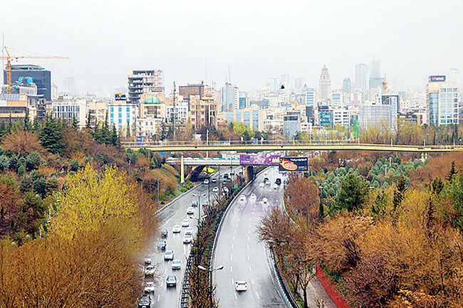 کاهش تا ۶ درجهای دما و رگبار باران در تهران