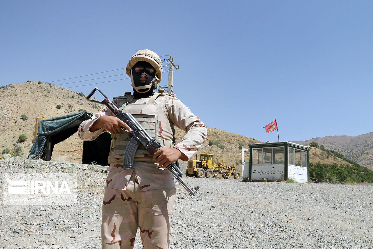 علت درگیری بین نیروهای مرزی ایران و طالبان از زبان فرماندار هیرمند