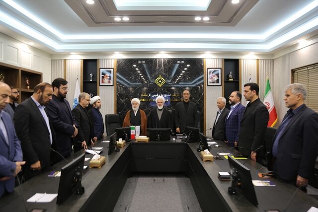 پتروشیمی کرمانشاه باید به عنوان یک الگوی موفق تولید و ارزآوری در کشور معرفی شود