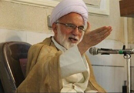 دری نجف آبادی: یوسف های ما تحت تاثیر بیگانگان نیستند/  خاکستری‌ها، فریب چند زن مزدور و بزک کرده را خوردند