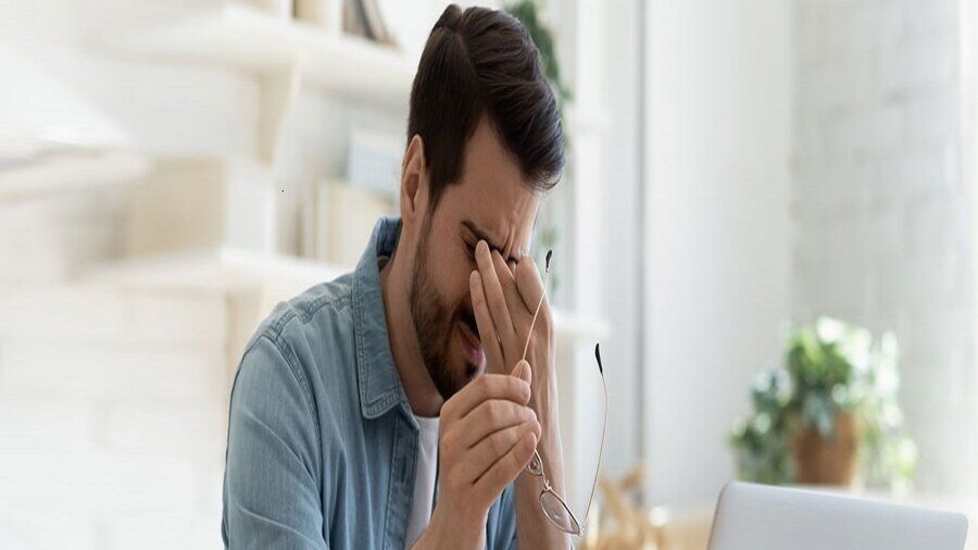 این ۱۰ علامت‌ در مردان یعنی افسرده شده‌اند