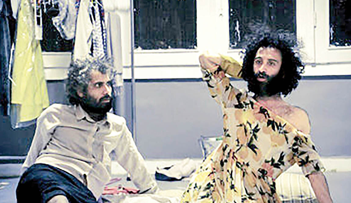 «کلفت‌ها»ی ژان ژنه روی صحنه تئاتر مولوی