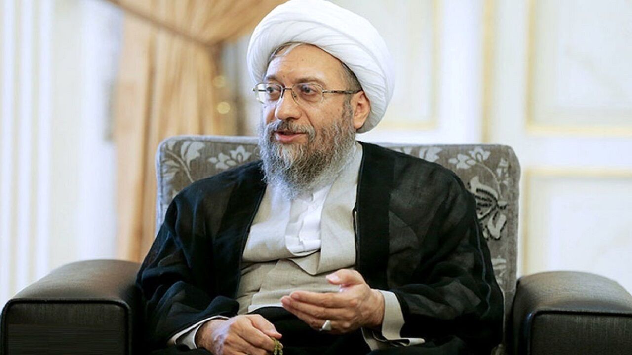 آملی لاریجانی: نظام، ظرفیت اصلاح خود را دارد/مرزبندی با مسئولان را قبول ندارم
