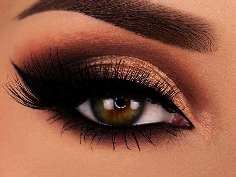 چگونه با آرایش، چشمانی درشت تر داشته باشیم؟