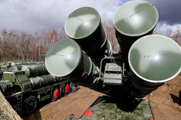 آنکارا از استقرار کامل سامانه «اس-۴۰۰» روسیه صرفنظر میکند