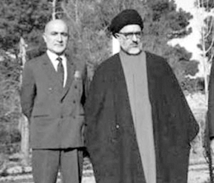 بازرگان و نزدیکان امام