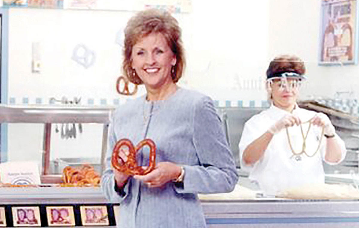 بازرگان آمریکایی و موسس Auntie Anne,s pretzels 