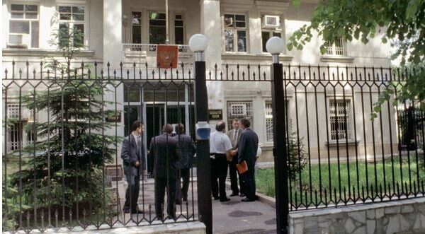 تهدید بمب گذاری در سفارت روسیه