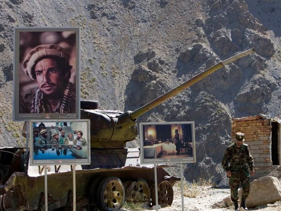 احمد مسعود: ارتش پاکستان با طالبان همکاری می‌کند