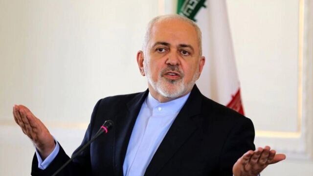 واکنش ظریف به فضاسازی‌ها/ سال‌هاست این تیرهای ناسزا و دروغ را با سپر تحمل پاسخ داده‌ام