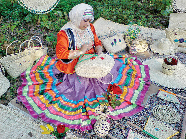 سبد سوغاتی‌ها از گیلان