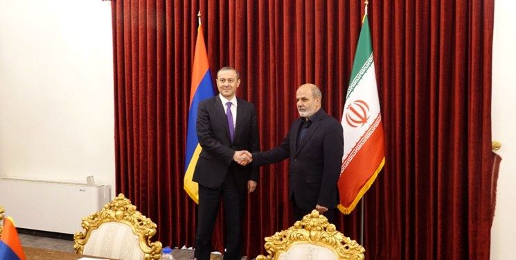 اعلام موضع دبیر شورای امنیت درباره تحولات منطقه در دیدار با همتای ارمنستانی