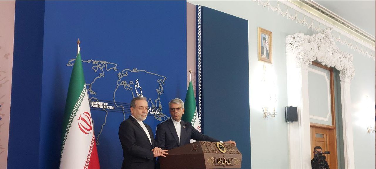 عراقچی: دشمنان فکر می‌کردند با حمله به صداوسیما صدای ملت ایران قطع می‌شود / مردم ریشه در خاک ایران دارند و با این بادها و طوفان‌ها از جا کنده نمی‌شوند